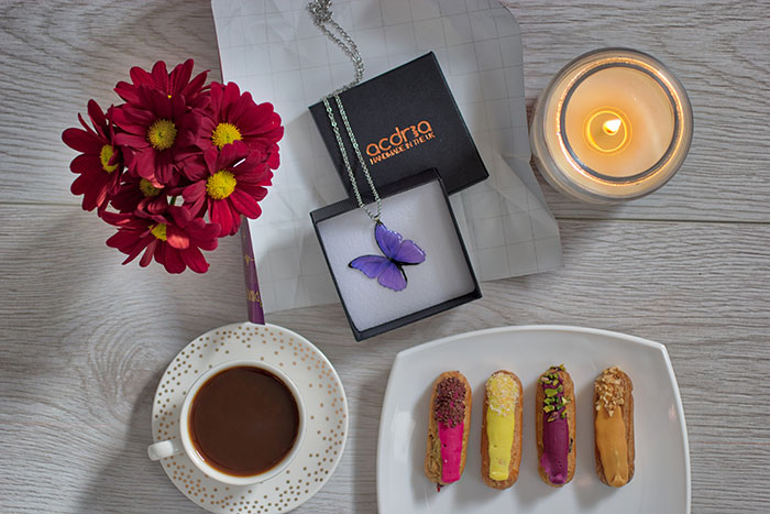 Mother's Day ideas, including a Mothers Day gift, desserts, coffee/tea.