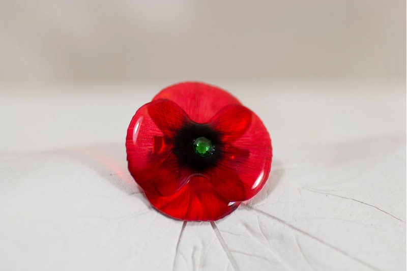 Poppy small brooch